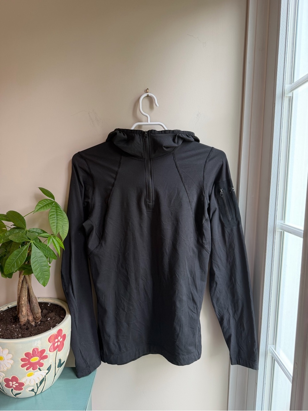 Arc'teryx Black Lightweight Hooded Half-Zip Pullover